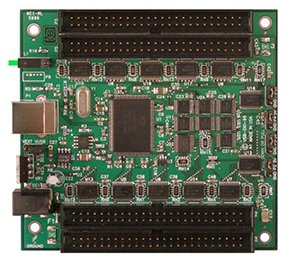 Модуль c 96 цифровыми входами-выходами TTL с интерфейсом USB и габаритами PC/104 , -40°C ~ +85°C